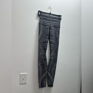 Lululemon Womens Wunder Under Hi Rise Tight Nulux Sz 4 Entwined Black Icey Grey
